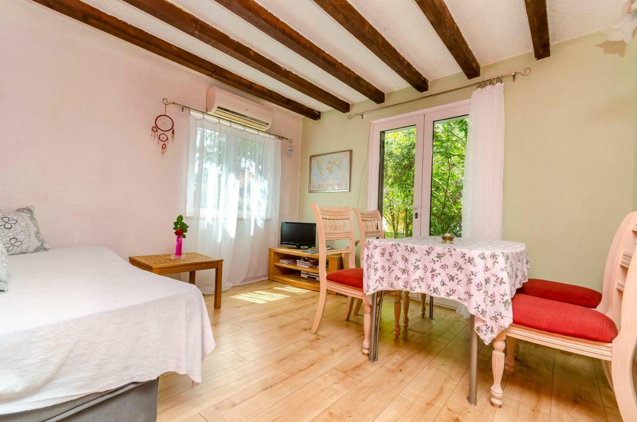 Apartment Dory Trogir Bagian luar foto
