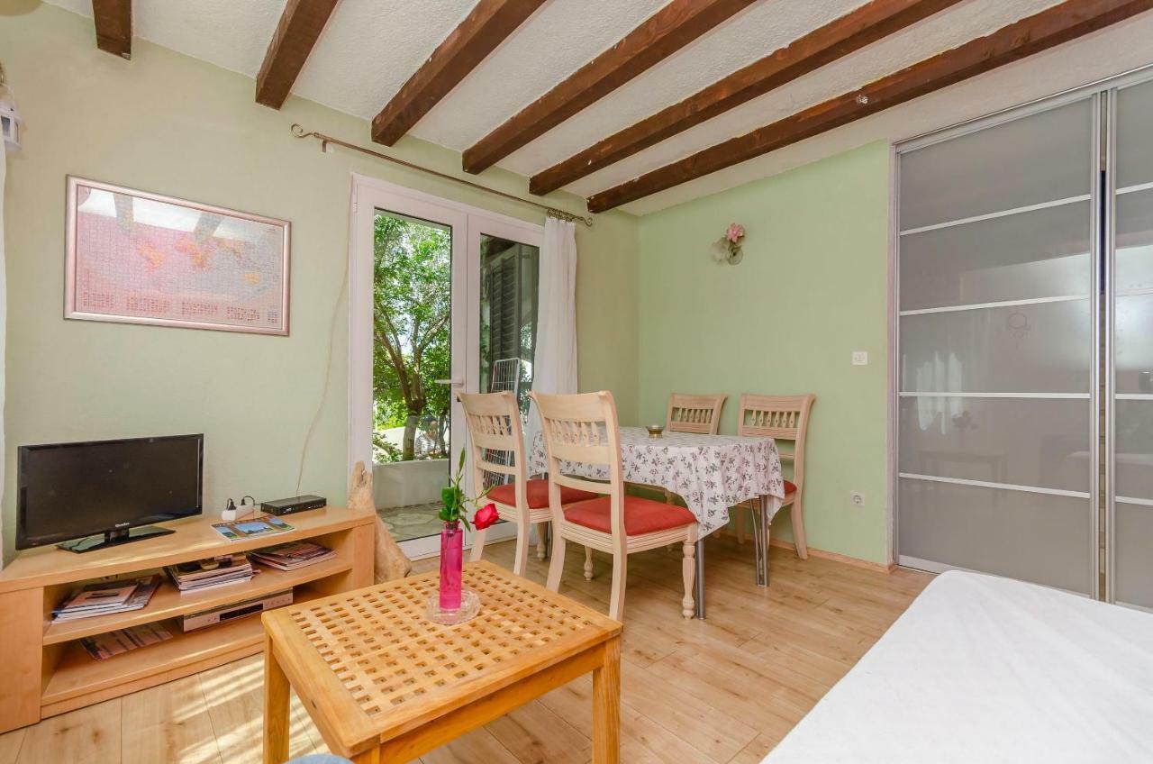 Apartment Dory Trogir Bagian luar foto