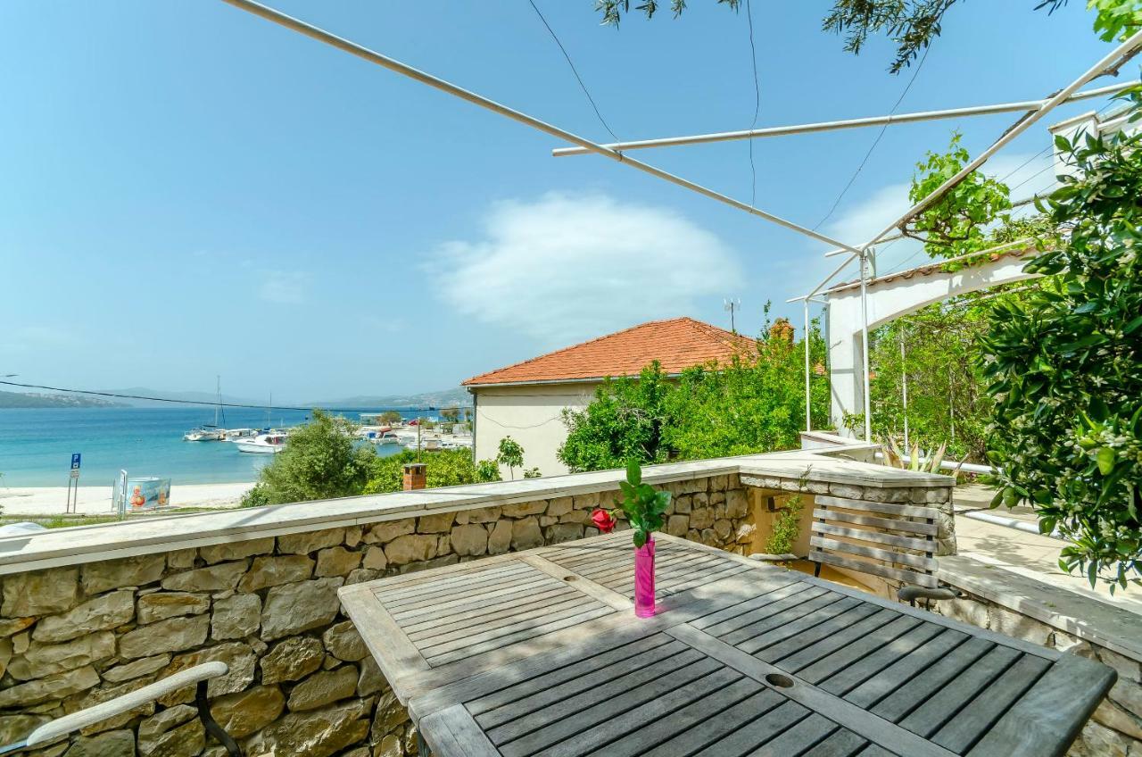 Apartment Dory Trogir Bagian luar foto