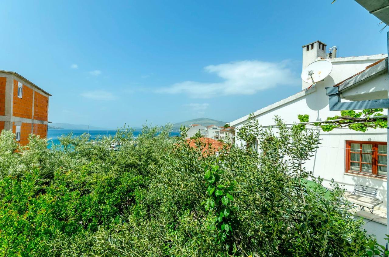 Apartment Dory Trogir Bagian luar foto