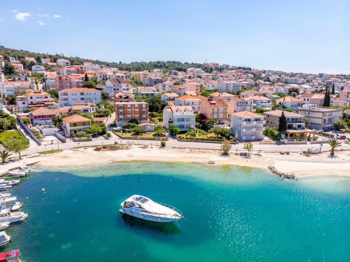 Apartment Dory Trogir Bagian luar foto